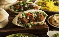 Falafel: la historia de uno de los platos más famosos de Oriente Medio